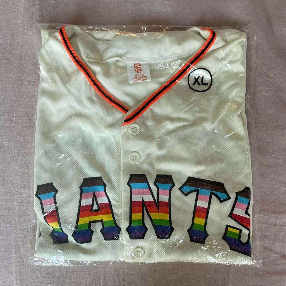 Rare SF Giants Pride Jersey #23